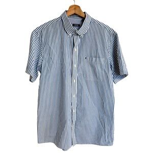 IZOD Men’s blue white stripe pattern short sleeve button up shirt casual light L